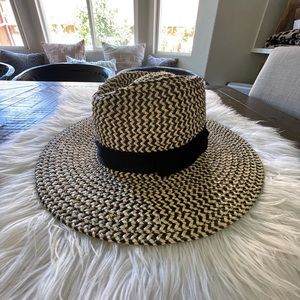 Gorgeous Braxton hat!